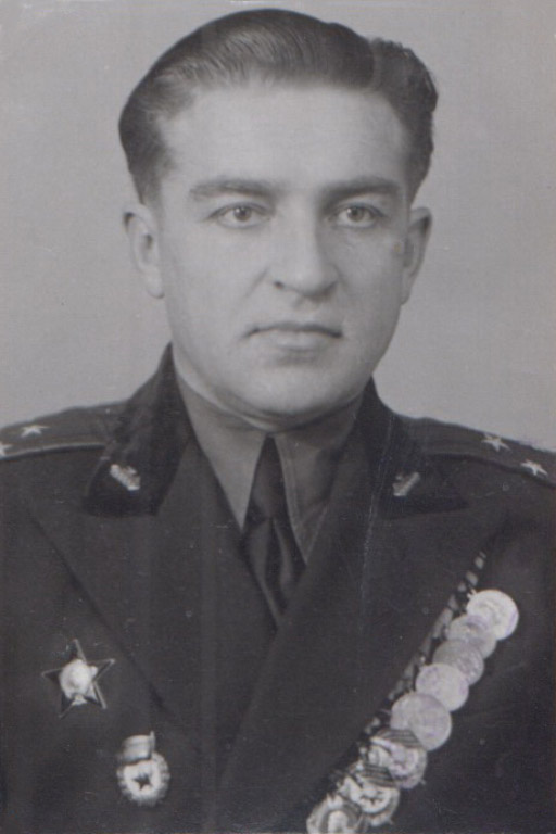 Яблоков Василий Васильевич