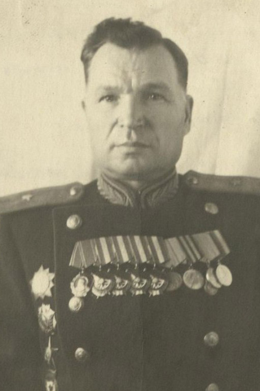 Хватов Михаил Емельянович